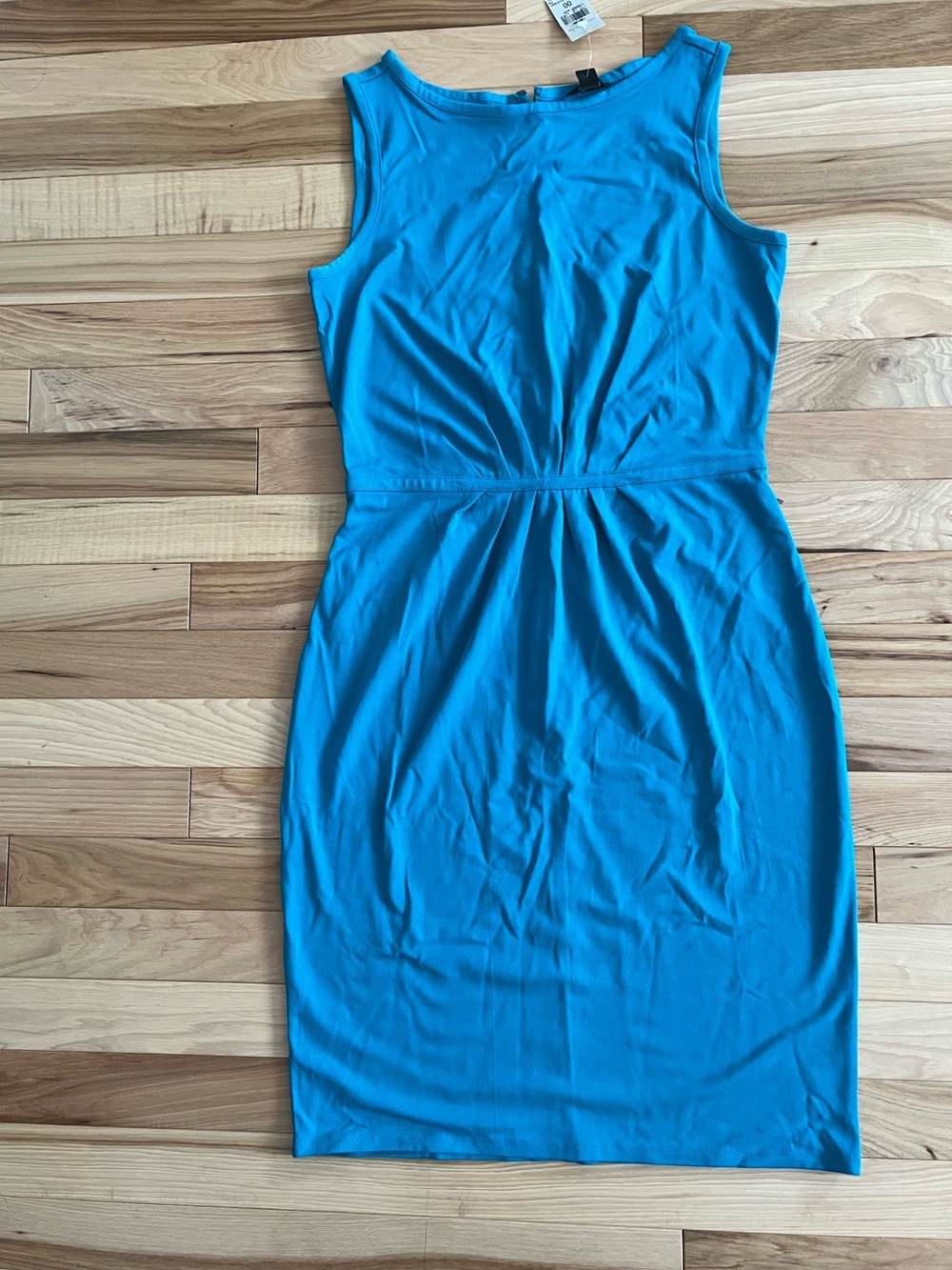 Turquoise, flattering dress